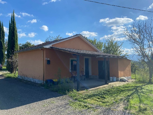 casa indipendente in vendita a Strangolagalli