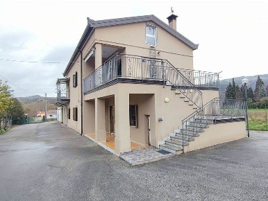 Foto Casa indipendente in Via Isca della Botte 38, Baragiano in vendita