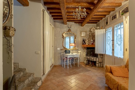 Foto Casa indipendente in Piazza San Michele, Carmignano Comeana di 59 m²