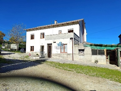 Foto Case semi ndipendenti a Montegiorgio in vendita