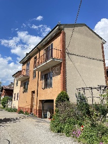 Foto Case semi ndipendenti in Via Del Monte, Montemarzino Centro di 130 m²