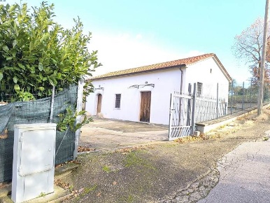 Foto Casa indipendente in Contrada Sala, Gesualdo di 84 m² con 3 locali