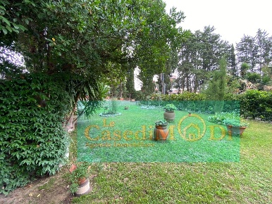 Foto Appartamento a Collesalvetti Pietreto di 160 m² con 5 locali