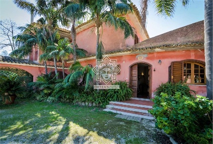 Foto Villa unifamiliare in Traversa Torre Milocca, Siracusa di 550 m²