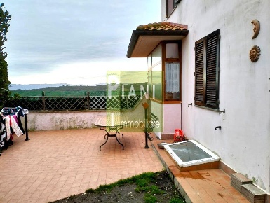 Foto Casa indipendente a Rosignano Marittimo in vendita