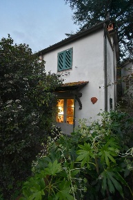Foto Casa indipendente a Vecchiano di 175 m² con 7 locali in vendita