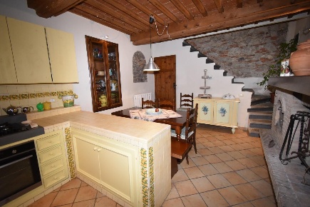 Foto Casa indipendente a Vecchiano di 175 m² con 7 locali in vendita