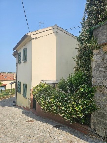 Foto Casa indipendente a Collesalvetti in vendita