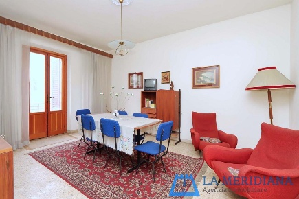 Foto Casa indipendente a Lamporecchio Centro di 350 m² con 11 locali