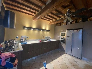 Foto Casa indipendente a Cascina Semicentro di 110 m² con 5 locali