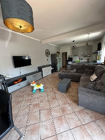 Foto Appartamento a Santo Stefano di Magra Centro di 85 m² con 4 locali