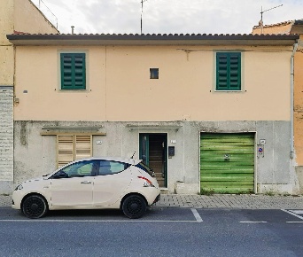 Foto Casa indipendente a Collesalvetti in vendita
