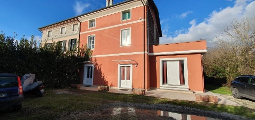 Foto Casa indipendente a Lucca San Filippo di 115 m² con 5 locali