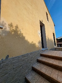 Foto Casa indipendente a Vicopisano Centro di 70 m² con 3 locali in vendita