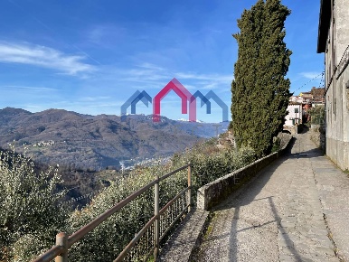 Foto Case semi ndipendenti a Bagni di Lucca di 115 m² con 8 locali