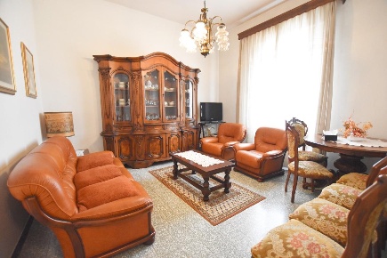 Foto Casa indipendente a Empoli San Rocco - Lungarno di 129 m² con 6 locali