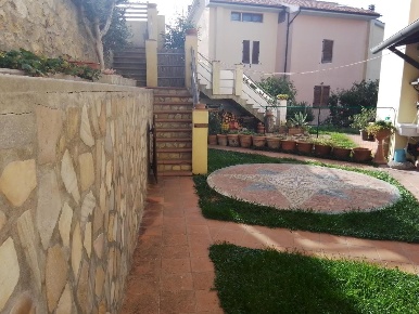 Foto Casa indipendente a Rosignano Marittimo Chioma, Nibbiaia di 73 m²