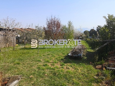 Foto Casa indipendente a Ameglia Centro di 50 m² con 3 locali in vendita