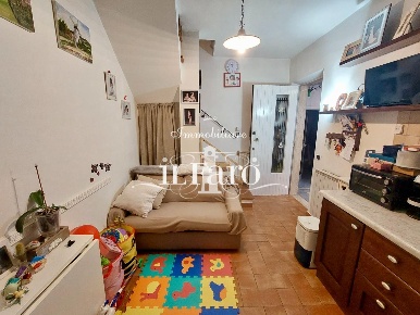 Foto Casa indipendente a Camaiore Camaiore Paese di 50 m² con 4 locali