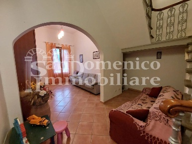 Foto Casa indipendente a Pisa Marina di Pisa di 200 m² con 7 locali
