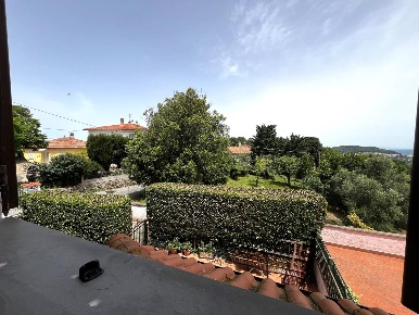 Foto Casa indipendente a Rosignano Marittimo in vendita