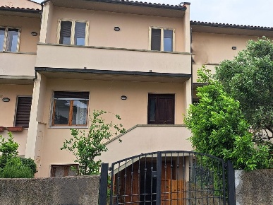 Foto Casa indipendente a Rosignano Marittimo Rosignano Solvay di 180 m²