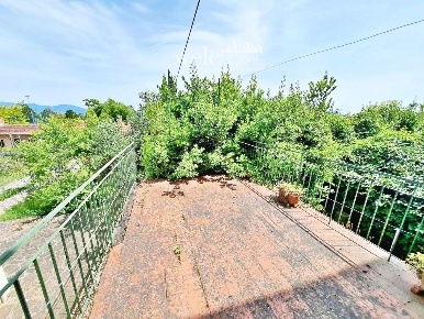 Foto Casa indipendente a Campi Bisenzio Sant'Angelo, Vingone di 180 m²