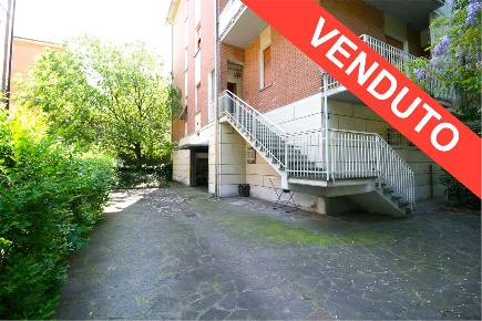 Foto Appartamento a Reggio nell'Emilia di 240 m² con 8 locali in vendita