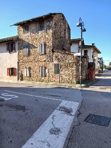 Foto Casa indipendente a Mossa in vendita