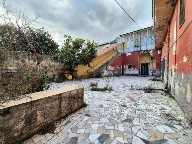 Foto Casa indipendente in SAN GENNARO, Crispano di 331 m² in vendita