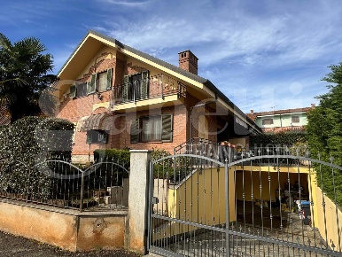 Foto Casa indipendente in cascina nuova, Bruino in vendita