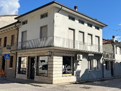 Foto Appartamento in Via Gianni Cecchin 33, Marostica Centro di 240 m²