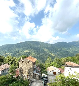 Foto Casa indipendente in Via CardÃ¨ snc, San Nazzaro Val Cavargna Centro