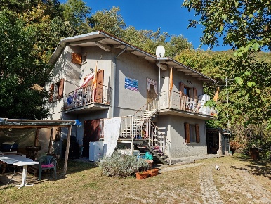 Foto Casa indipendente in Via Villa Cedrecchia 45, di 128 m² in vendita