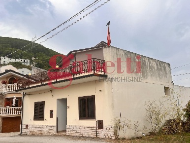Foto Casa indipendente in Corso Garibaldi 38, Montaquila Centro di 101 m²