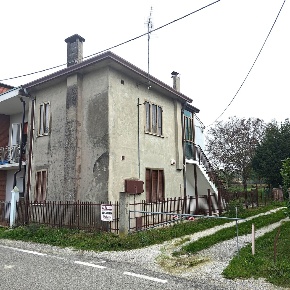 Foto Casa indipendente in Via CORBOLA Via Garzara 360, Corbola di 150 m²