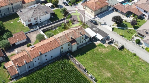 Foto Case semi ndipendenti in VIA Arbisuolis 32, Cordenons Centro di 270 m²