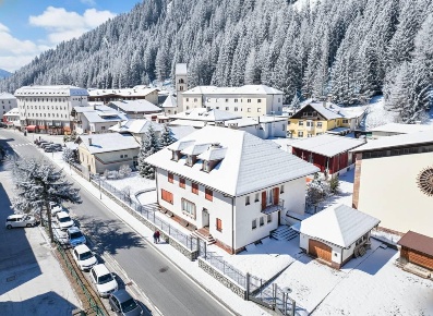 Foto Casa indipendente in Karl von Etzel, Brennero Centro di 712 m²