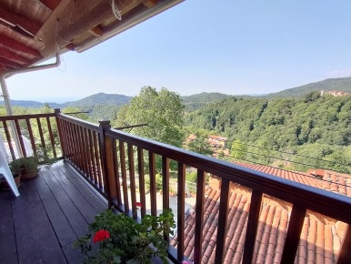 Foto Case semi ndipendenti in caveggia, Veglio di 120 m² con 5 locali