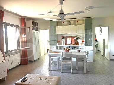 Foto Casa indipendente in Delle Cannete, Terracina di 130 m² con 4 locali
