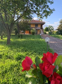 Foto Villa bifamiliare in strada delle regioni, Pesaro Villa Fastiggi