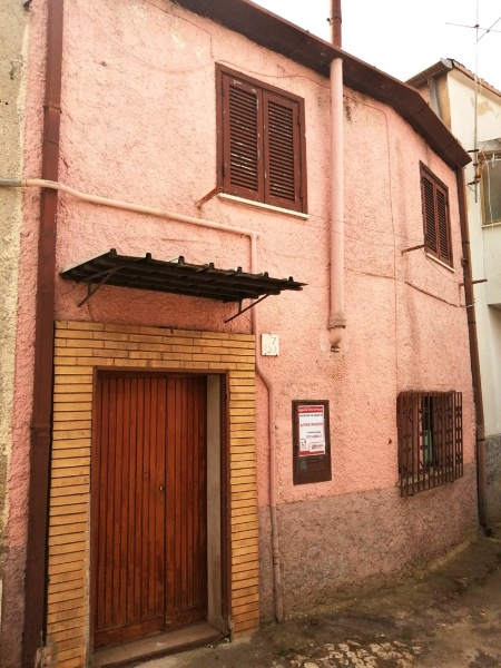 casa indipendente in vendita a Sezze