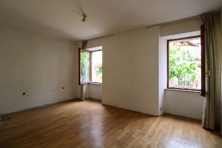 Foto Casa indipendente in Via Serpentina 16, Blessagno Centro di 130 m²
