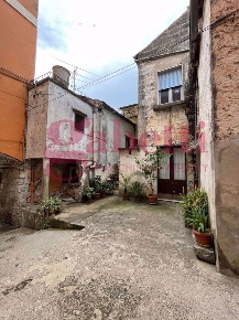Foto Casa indipendente in Nazario Sauro, Bellona Centro di 120 m²