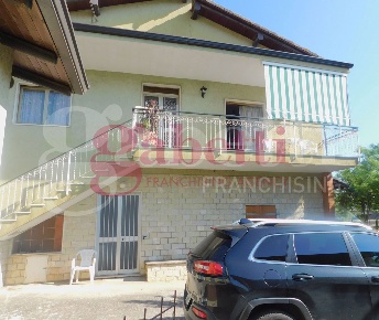 Foto Casa indipendente in Via Ferreria s/n, Sesto Campano Selvotta
