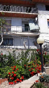 Foto Casa indipendente in -, Bonarcado di 220 m² con 10 locali in vendita