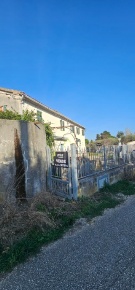 Foto Casa indipendente in Via San Martino 7, Monsano di 150 m² con 9 locali