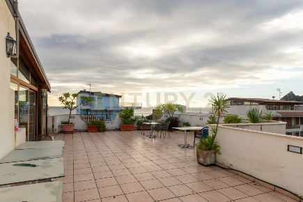 Foto Casa indipendente in Via Consolare Valeria 220, Sant'Alessio Siculo