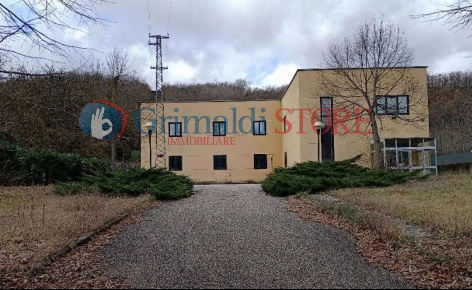 Foto Casa indipendente in contrada Rotola, Benevento di 1200 m² in vendita