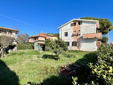 Foto Casa indipendente in Via per Rosignano, Rosignano Marittimo di 348 m²